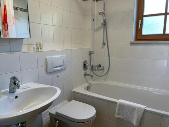 Apartment Auszeit Am Breitenbach - Ruhig Gelegen, Schoene Sonnenterrasse Schliersee Exterior foto